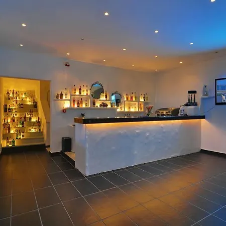 Hotel Adamas Hotel 2*