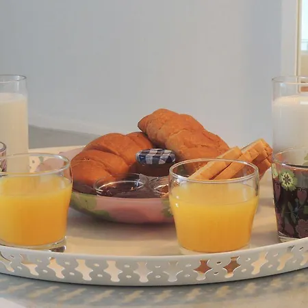 Hotel Adamas מלון אדאמאס