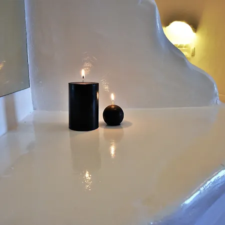 Hotel Adamas אדאמאס